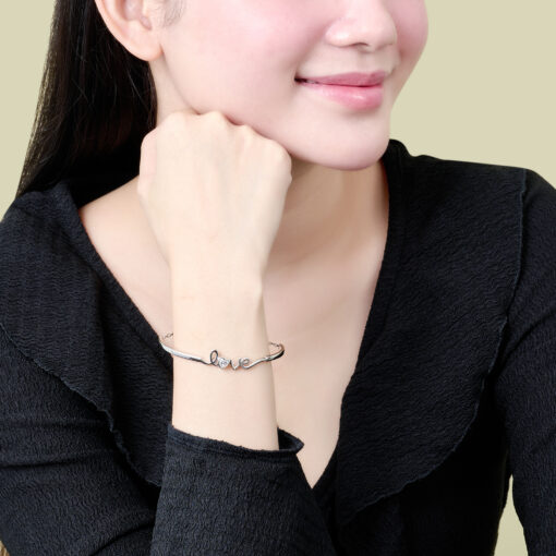 Lắc Tay Bạc Cao Cấp Chữ “Love” Đính Đá Gửi Trọn Yêu Thương - Ảnh 2