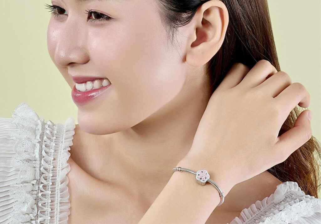 Charm bạc SILVY Store thiết kế hoa anh đào năm cánh