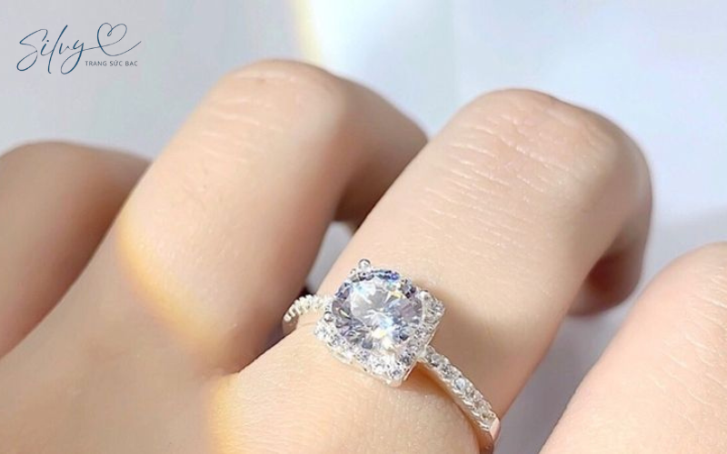 Xu hướng chọn những mẫu nhẫn bạc nữ đẹp nhất 